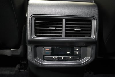 2027 Volkswagen Atlas SE
