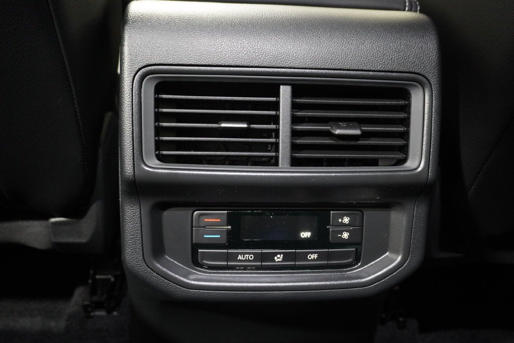 2027 Volkswagen Atlas SE