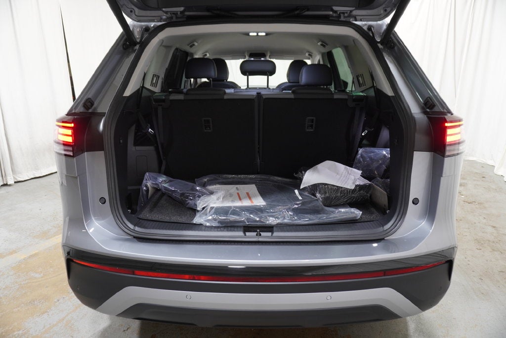 2027 Volkswagen Atlas SE