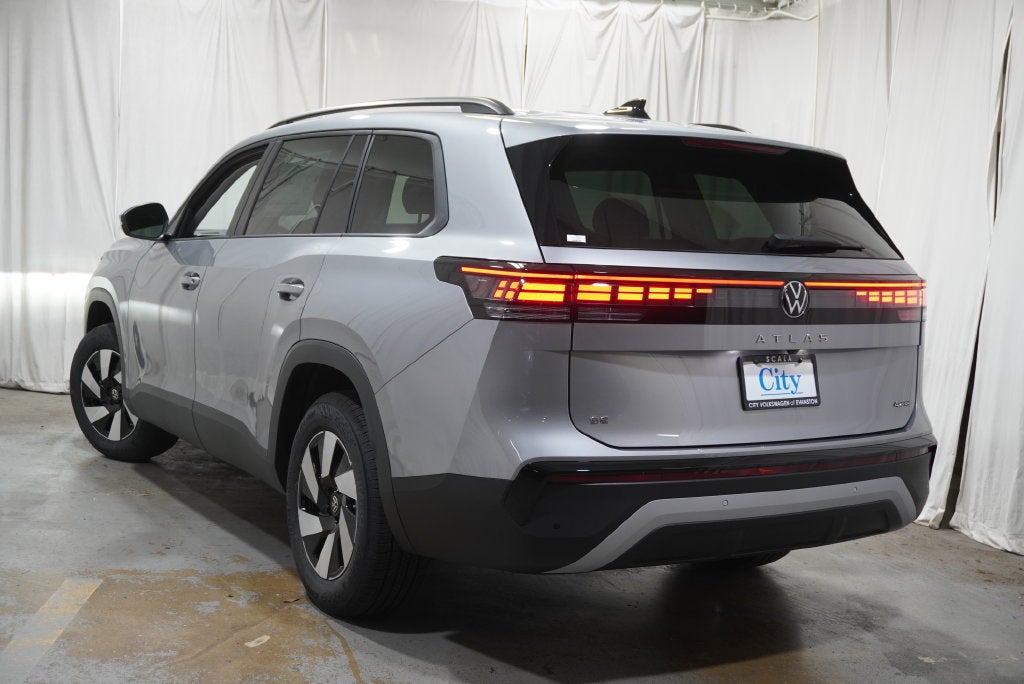 2027 Volkswagen Atlas SE