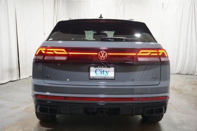2026 Volkswagen Atlas Cross Sport 2.0T SEL R-Line Black