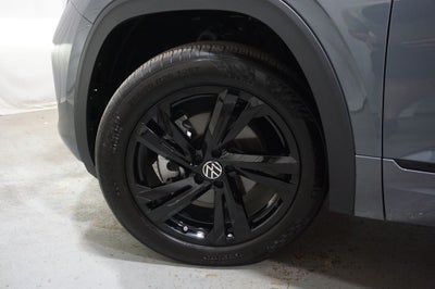 2026 Volkswagen Atlas Cross Sport 2.0T SEL R-Line Black