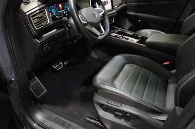 2026 Volkswagen Atlas Cross Sport 2.0T SEL R-Line Black