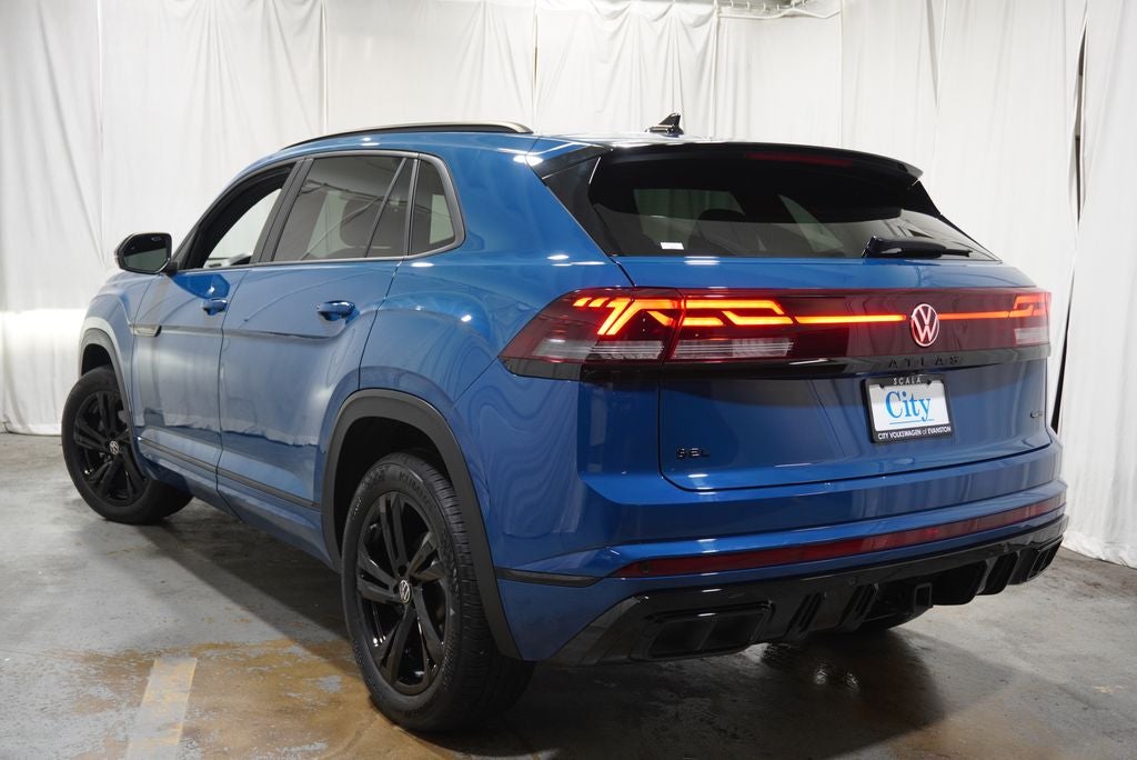 2026 Volkswagen Atlas Cross Sport 2.0T SEL R-Line Black