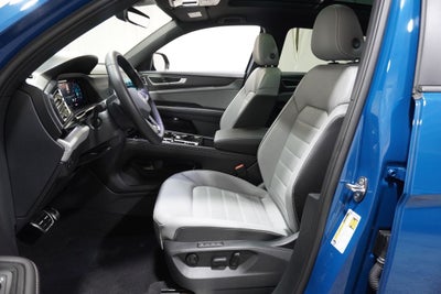 2026 Volkswagen Atlas Cross Sport 2.0T SEL R-Line Black