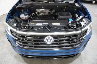2026 Volkswagen Atlas Cross Sport 2.0T SEL R-Line Black