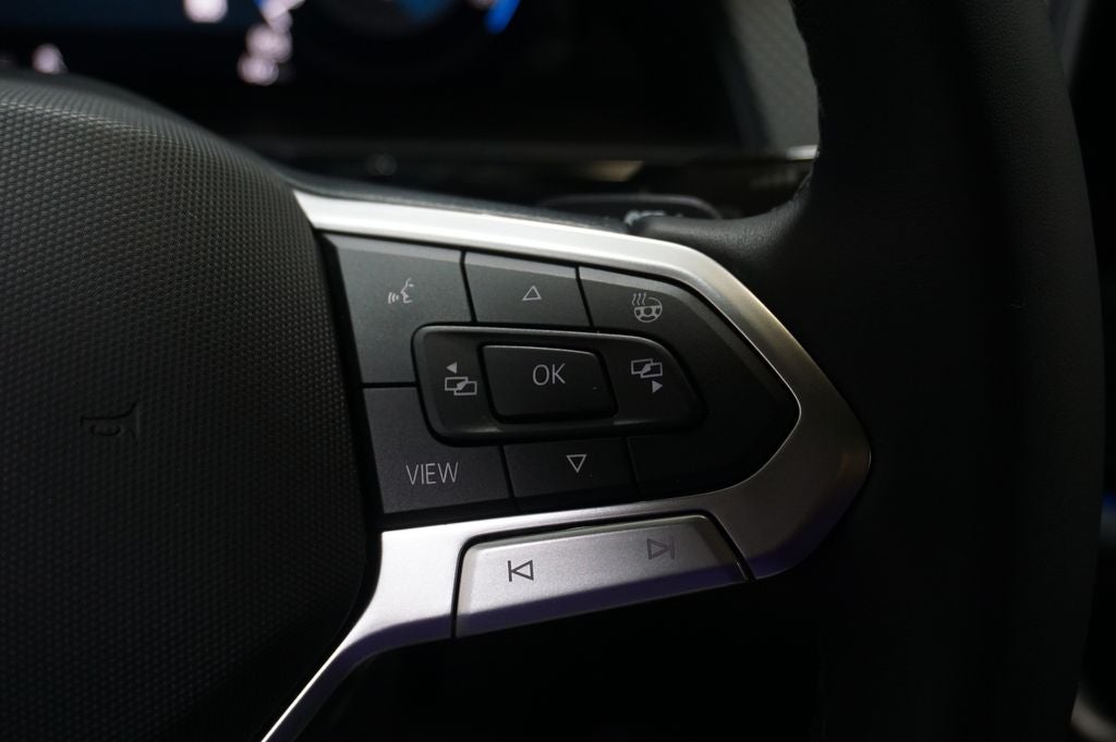 2026 Volkswagen Atlas Cross Sport 2.0T SEL R-Line Black