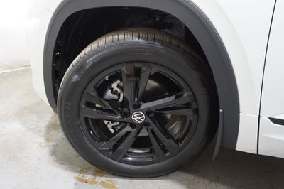 2026 Volkswagen Atlas Cross Sport 2.0T SEL R-Line Black