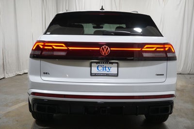 2026 Volkswagen Atlas Cross Sport 2.0T SEL R-Line Black