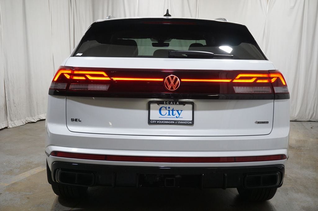 2026 Volkswagen Atlas Cross Sport 2.0T SEL R-Line Black