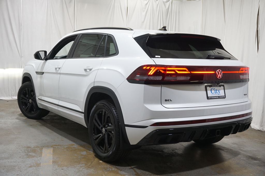 2026 Volkswagen Atlas Cross Sport 2.0T SEL R-Line Black