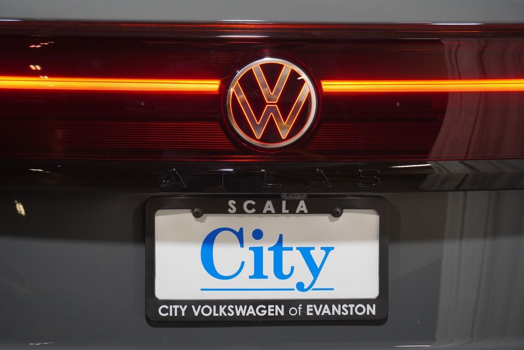 2026 Volkswagen Atlas Cross Sport 2.0T SEL R-Line Black