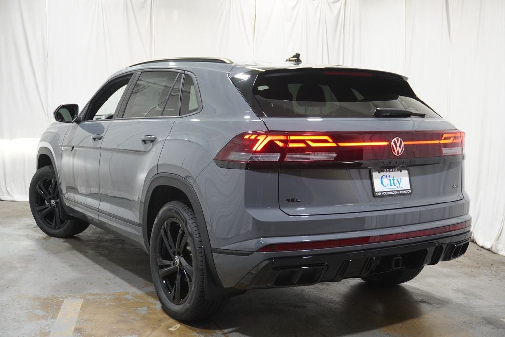 2026 Volkswagen Atlas Cross Sport 2.0T SEL R-Line Black