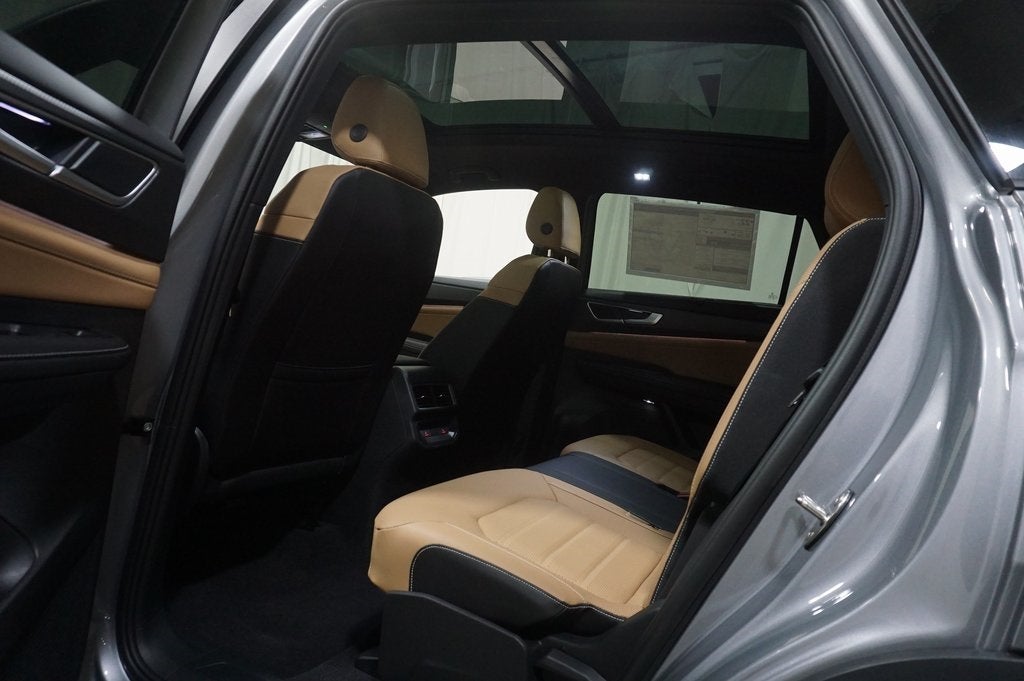 2026 Volkswagen Atlas Cross Sport 2.0T SEL R-Line Black