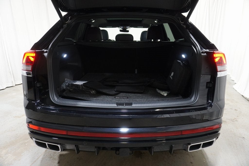 2024 Volkswagen Atlas Cross Sport 2.0T SEL R-Line