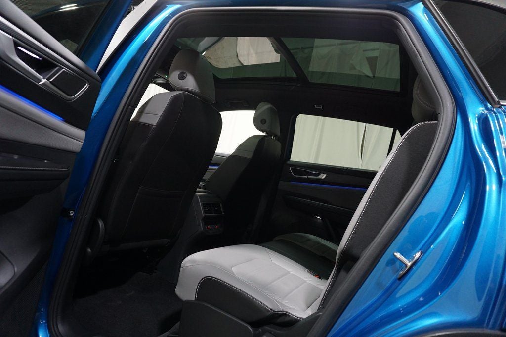 2024 Volkswagen Atlas Cross Sport 2.0T SEL R-Line