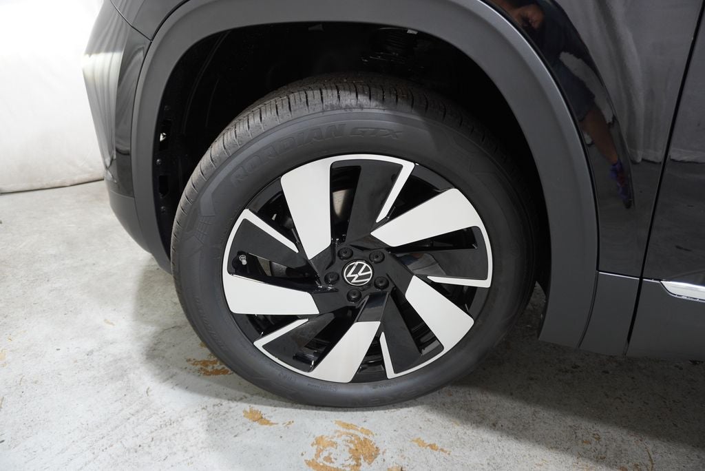 2026 Volkswagen Atlas Cross Sport 2.0T SEL