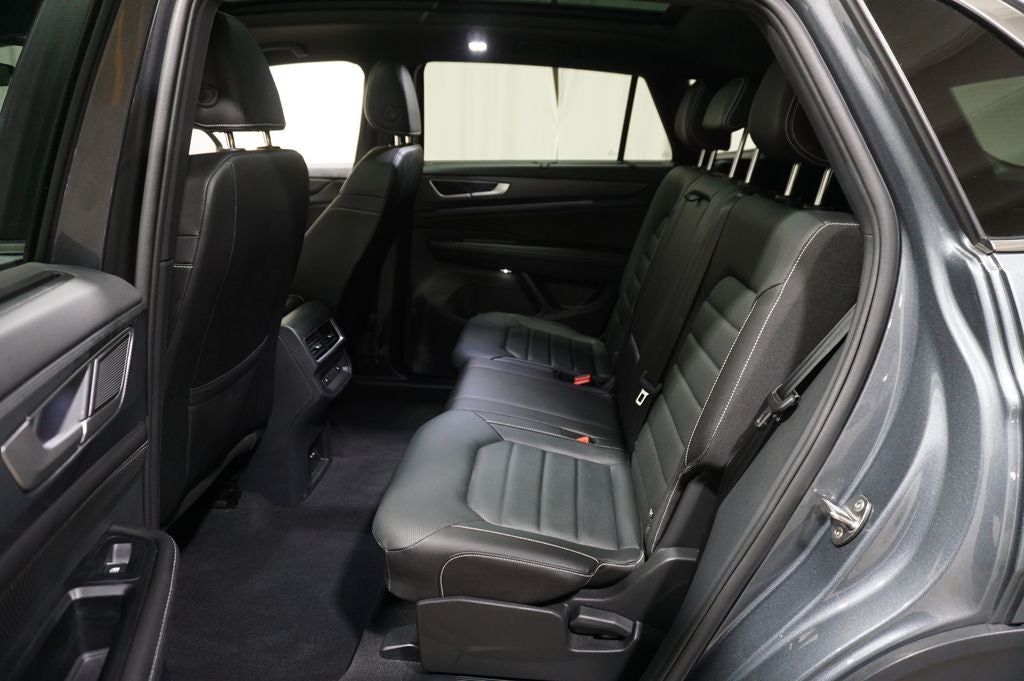 2025 Volkswagen Atlas Cross Sport 2.0T SEL