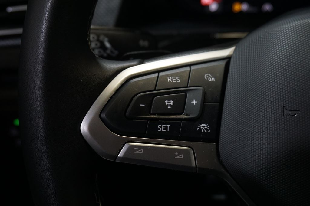 2025 Volkswagen Atlas Cross Sport 2.0T SEL