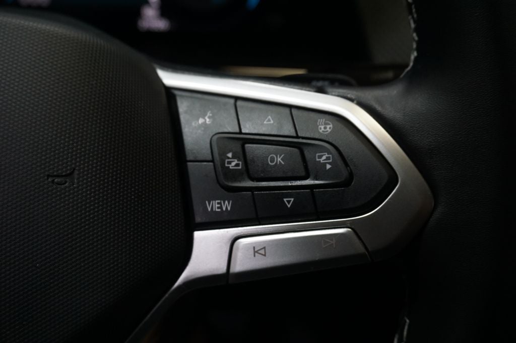 2025 Volkswagen Atlas Cross Sport 2.0T SEL