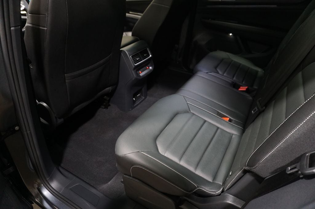 2025 Volkswagen Atlas Cross Sport 2.0T SEL