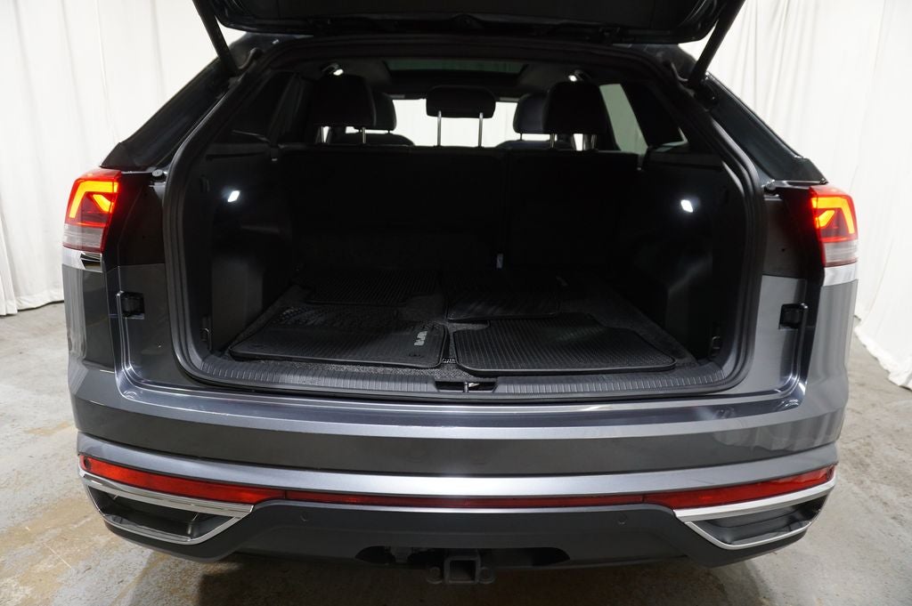 2025 Volkswagen Atlas Cross Sport 2.0T SEL