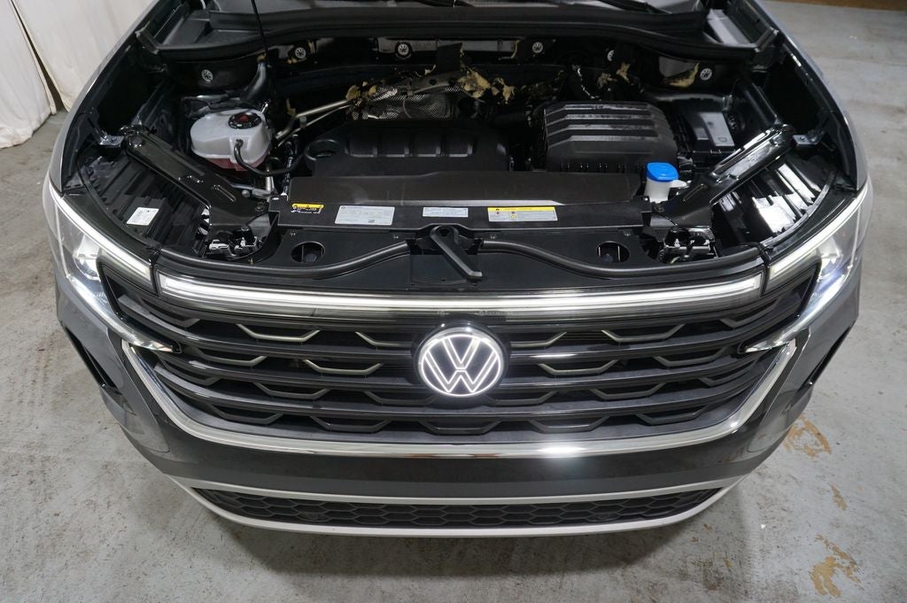 2025 Volkswagen Atlas Cross Sport 2.0T SEL