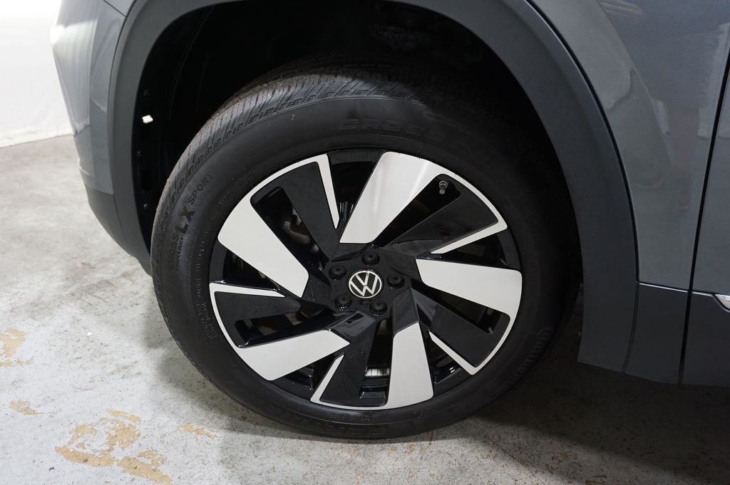 2025 Volkswagen Atlas Cross Sport 2.0T SEL