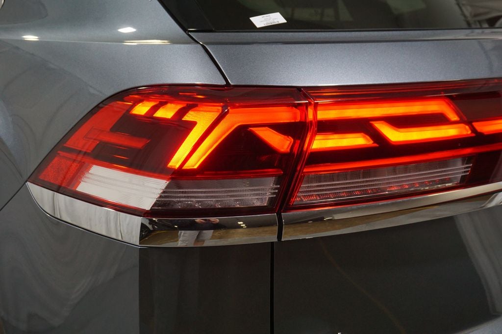 2025 Volkswagen Atlas Cross Sport 2.0T SEL