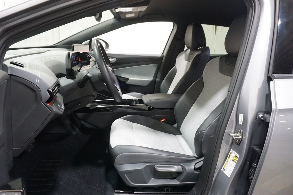 2023 Volkswagen ID.4 Standard