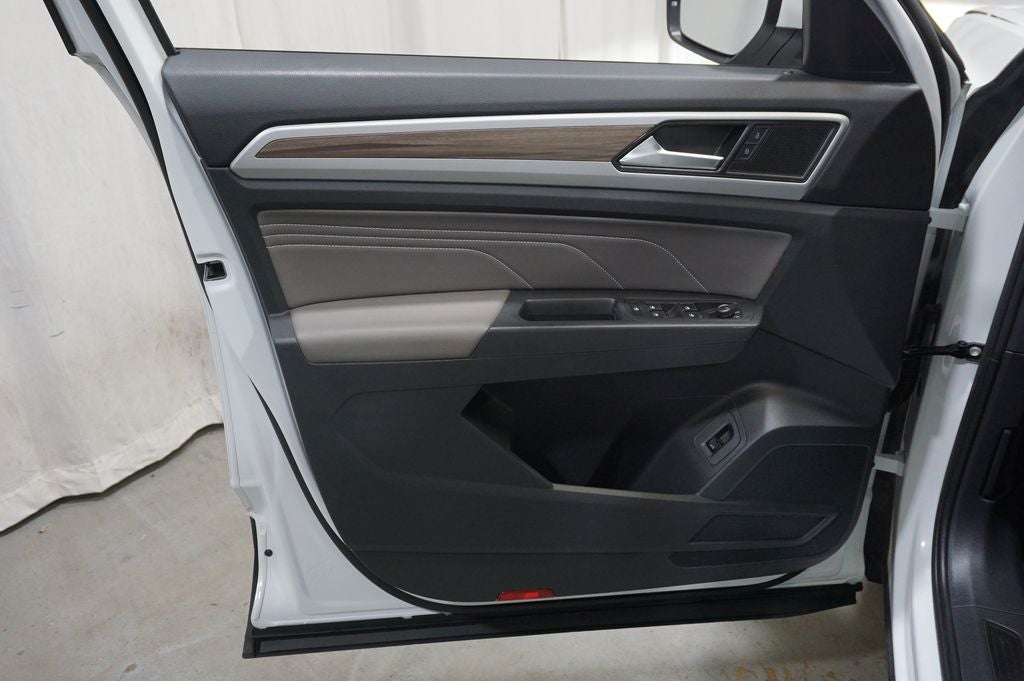 2023 Volkswagen Atlas SEL