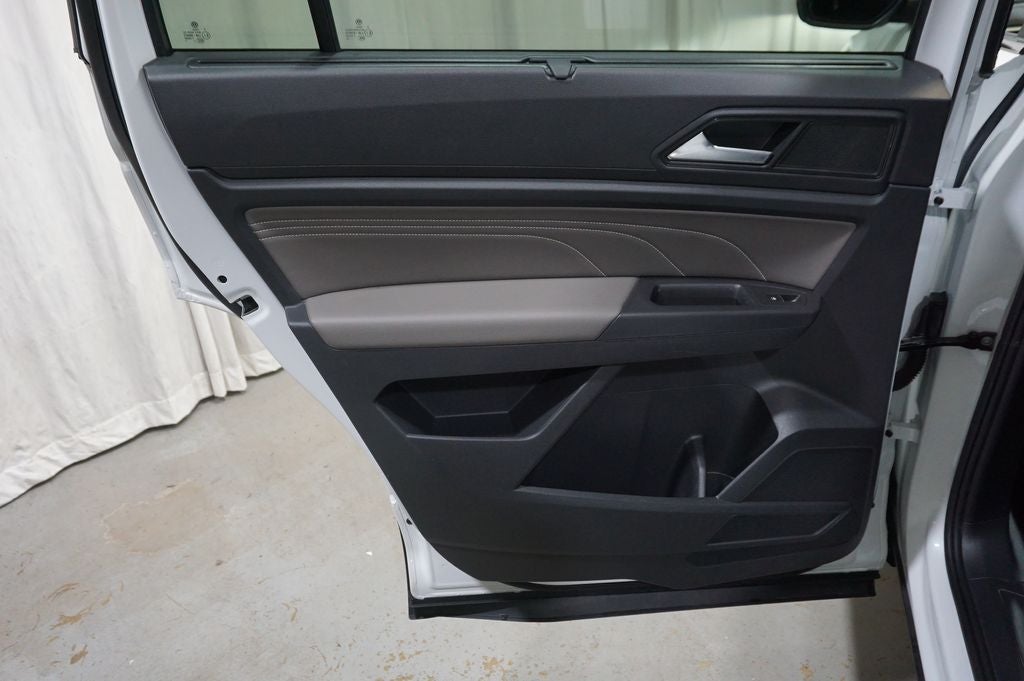 2023 Volkswagen Atlas SEL