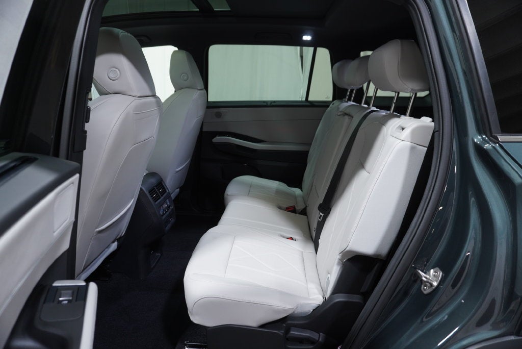 2027 Volkswagen Atlas SEL