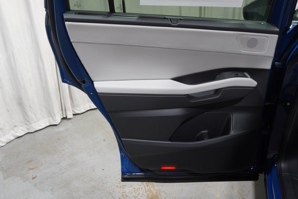 2027 Volkswagen Atlas SEL