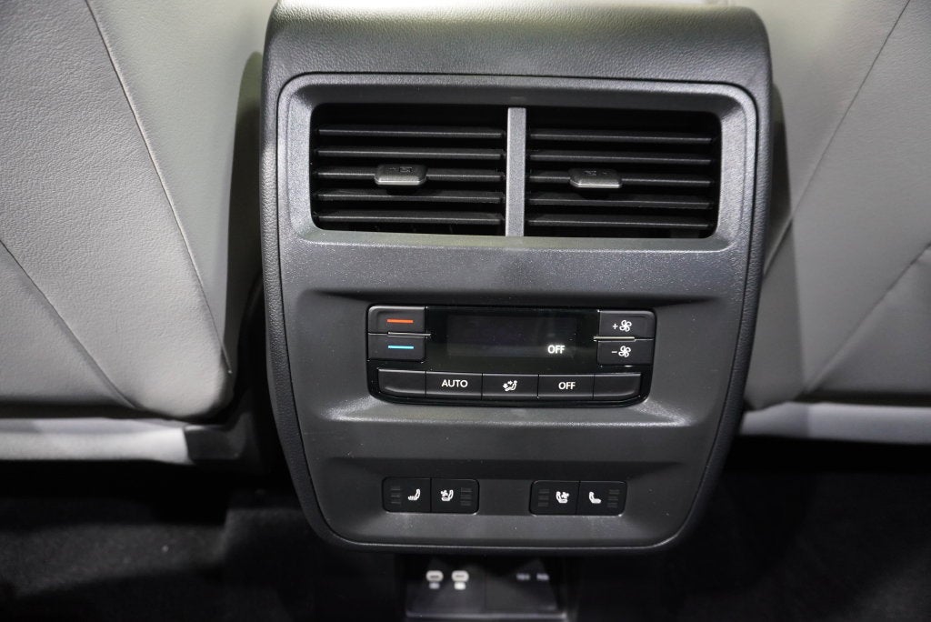 2027 Volkswagen Atlas SEL