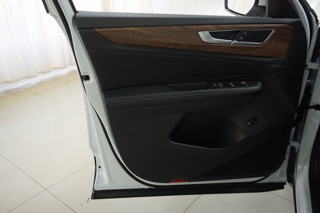 2026 Volkswagen Atlas Peak Edition