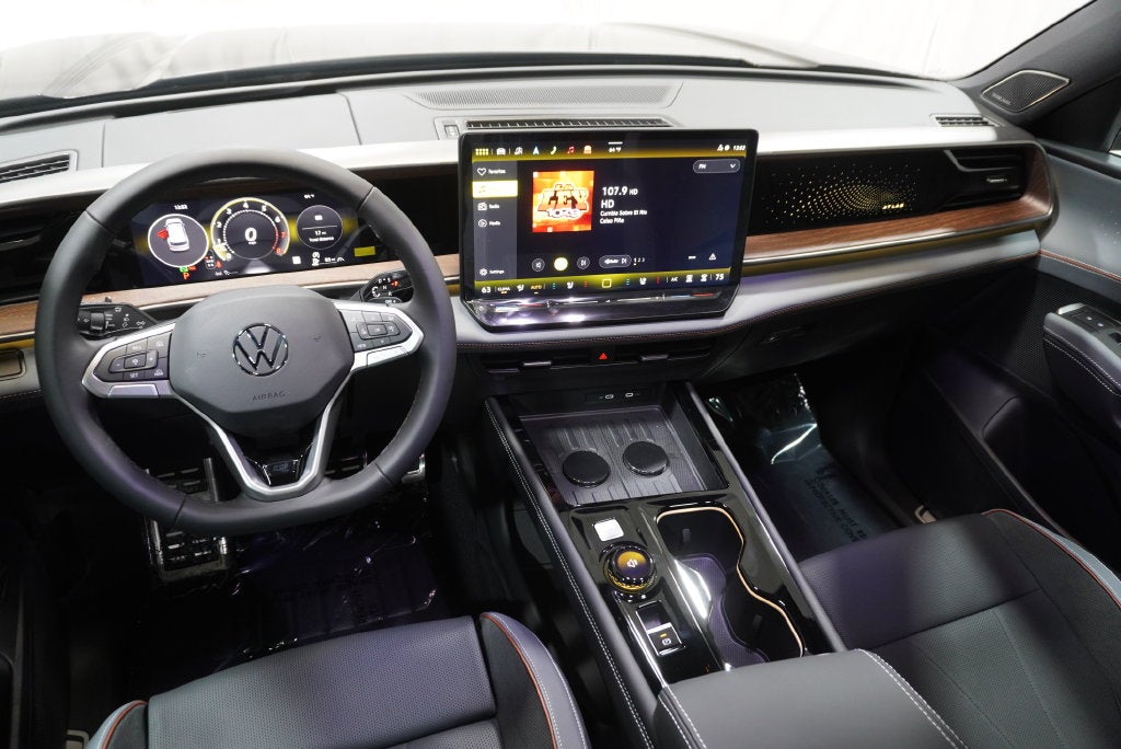 2027 Volkswagen Atlas SEL Premium R-Line