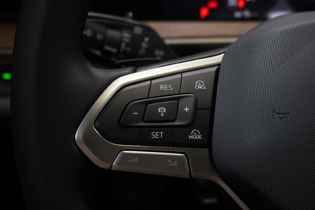 2027 Volkswagen Atlas SEL Premium R-Line