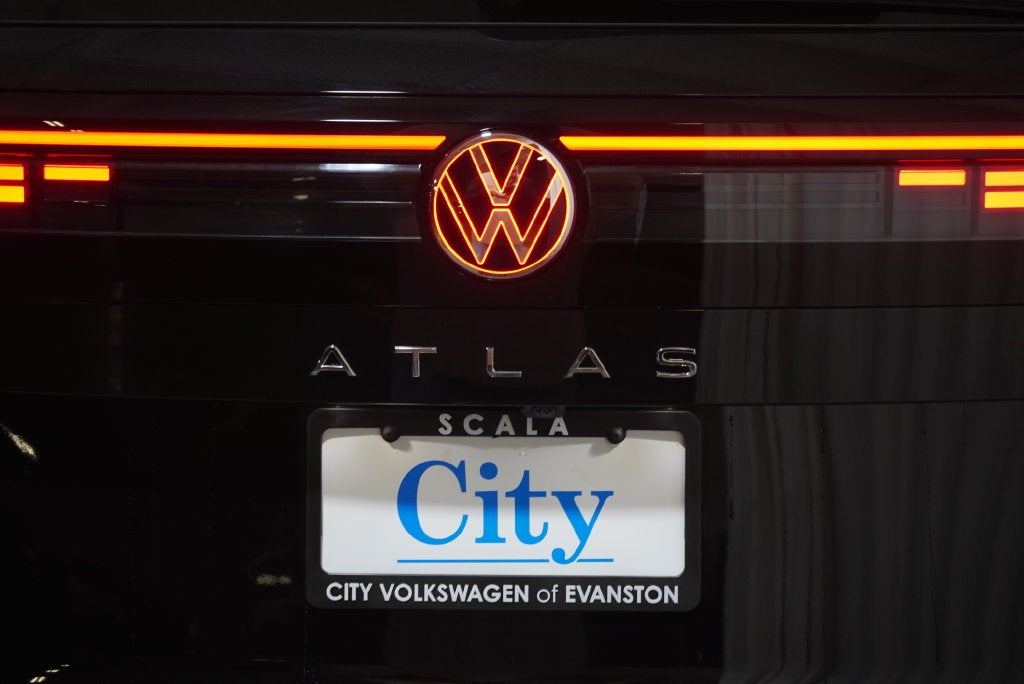 2027 Volkswagen Atlas SEL Premium R-Line