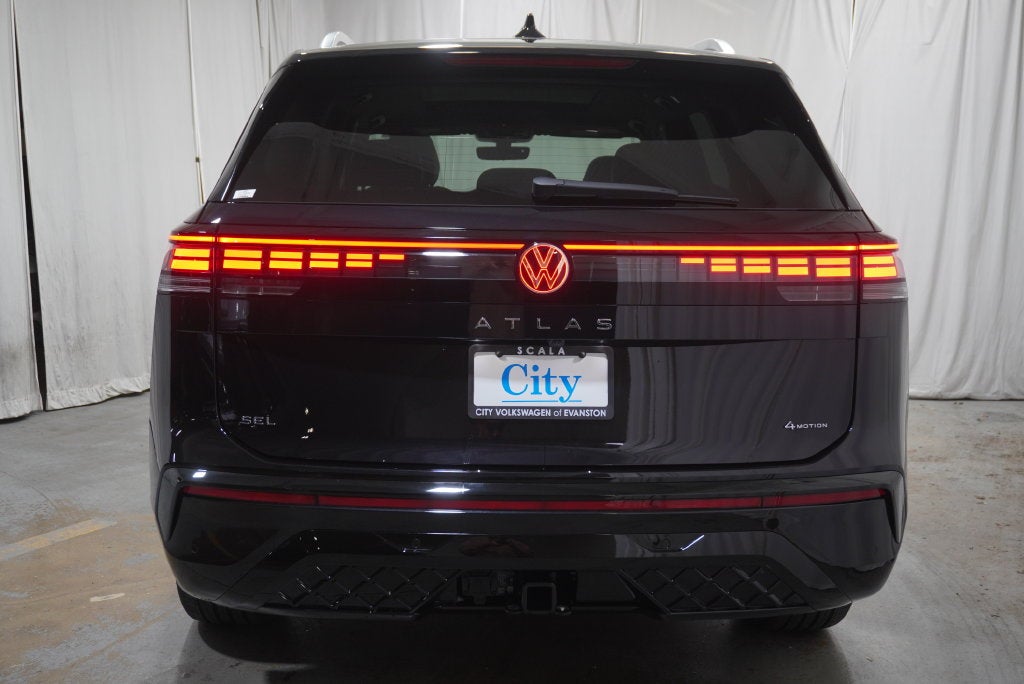 2027 Volkswagen Atlas SEL Premium R-Line