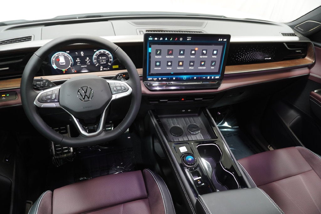 2027 Volkswagen Atlas SEL Premium R-Line