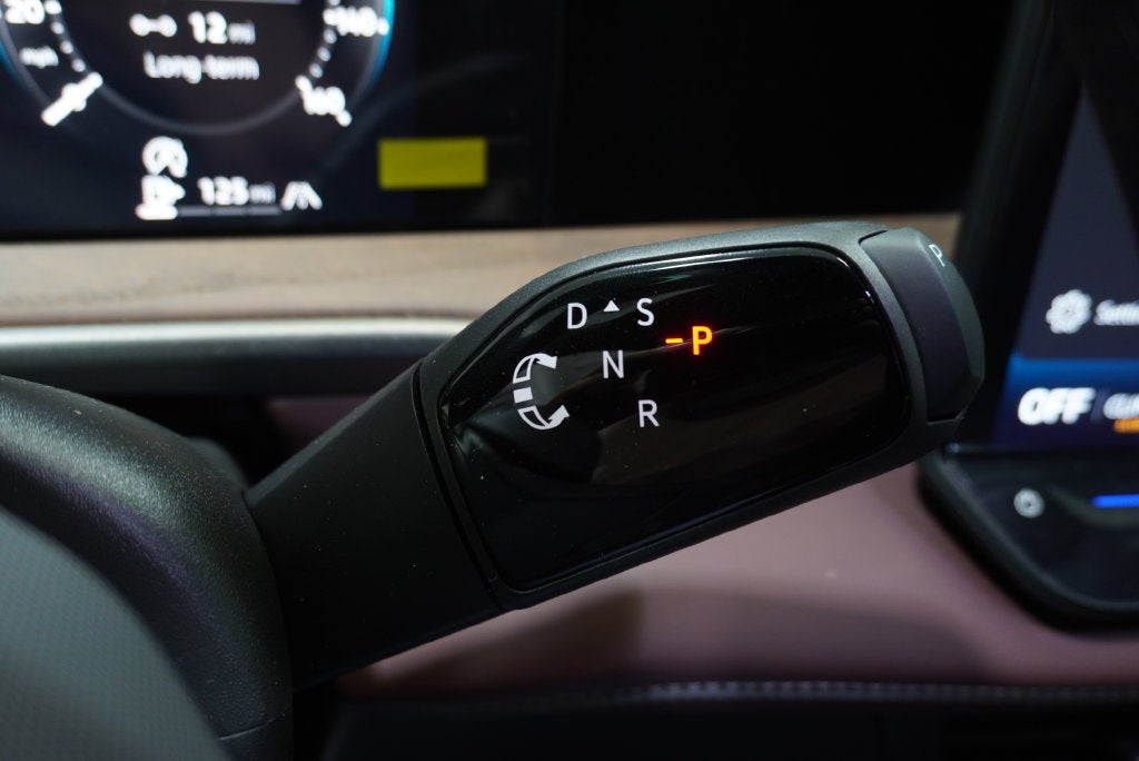 2027 Volkswagen Atlas SEL Premium R-Line