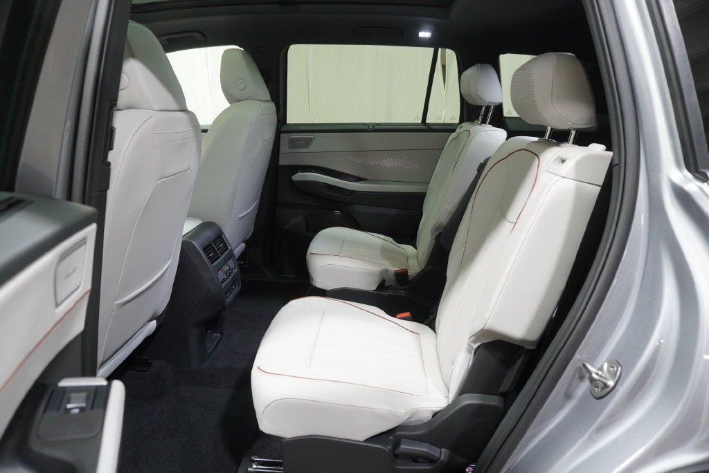 2027 Volkswagen Atlas SEL Premium R-Line