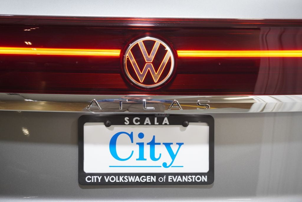 2026 Volkswagen Atlas Cross Sport 2.0T SEL Premium R-Line