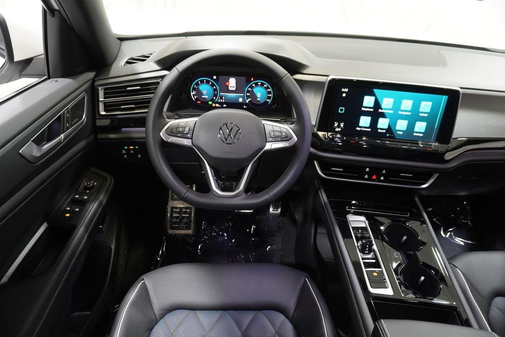 2026 Volkswagen Atlas Cross Sport SEL Premium R-Line
