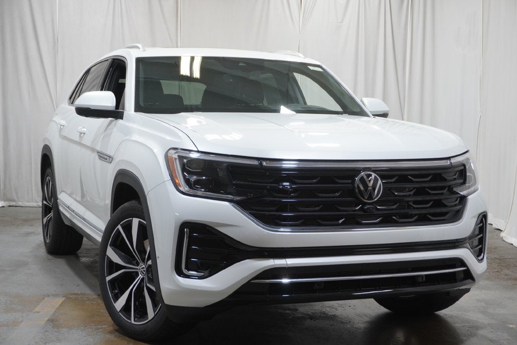2026 Volkswagen Atlas Cross Sport SEL Premium R-Line