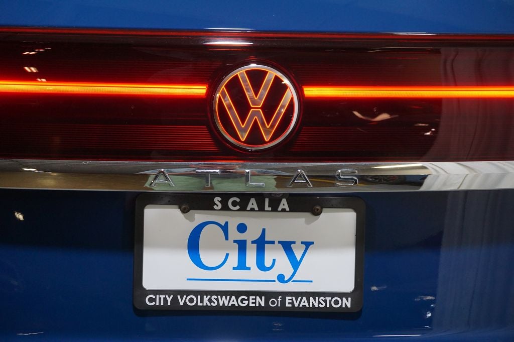 2026 Volkswagen Atlas Cross Sport 2.0T SEL Premium R-Line