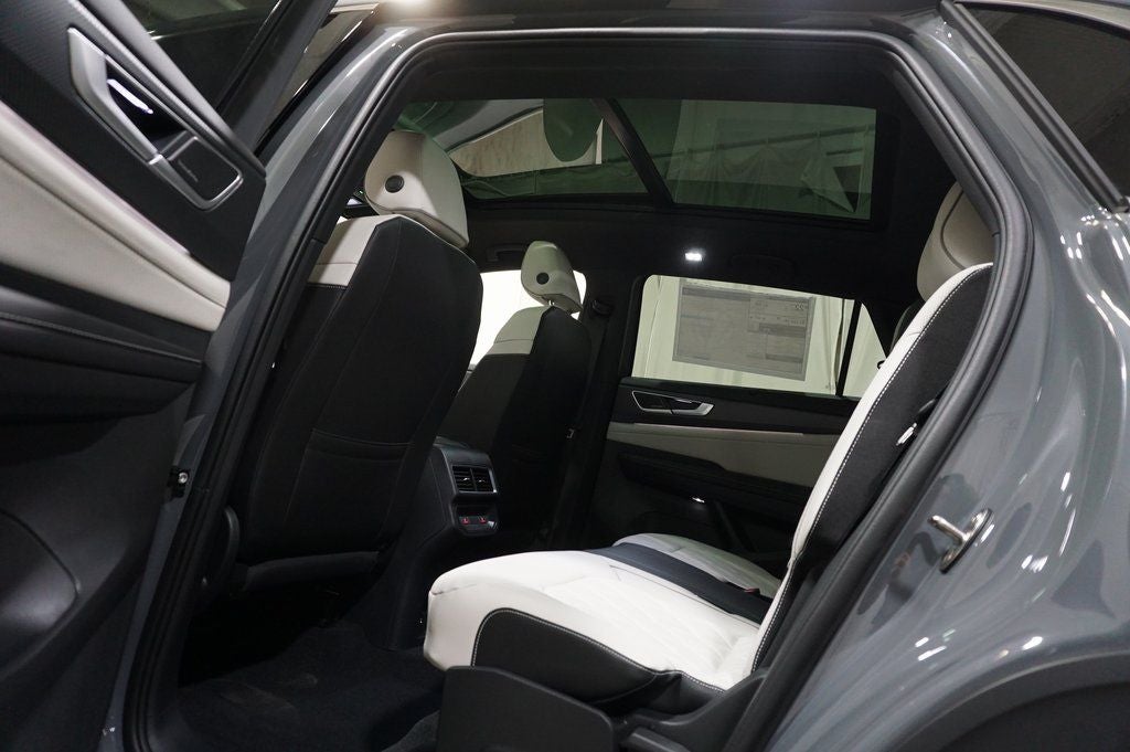 2026 Volkswagen Atlas Cross Sport 2.0T SEL Premium R-Line