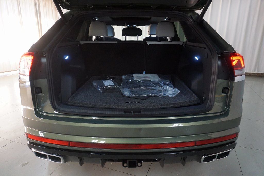 2026 Volkswagen Atlas Cross Sport 2.0T SEL Premium R-Line