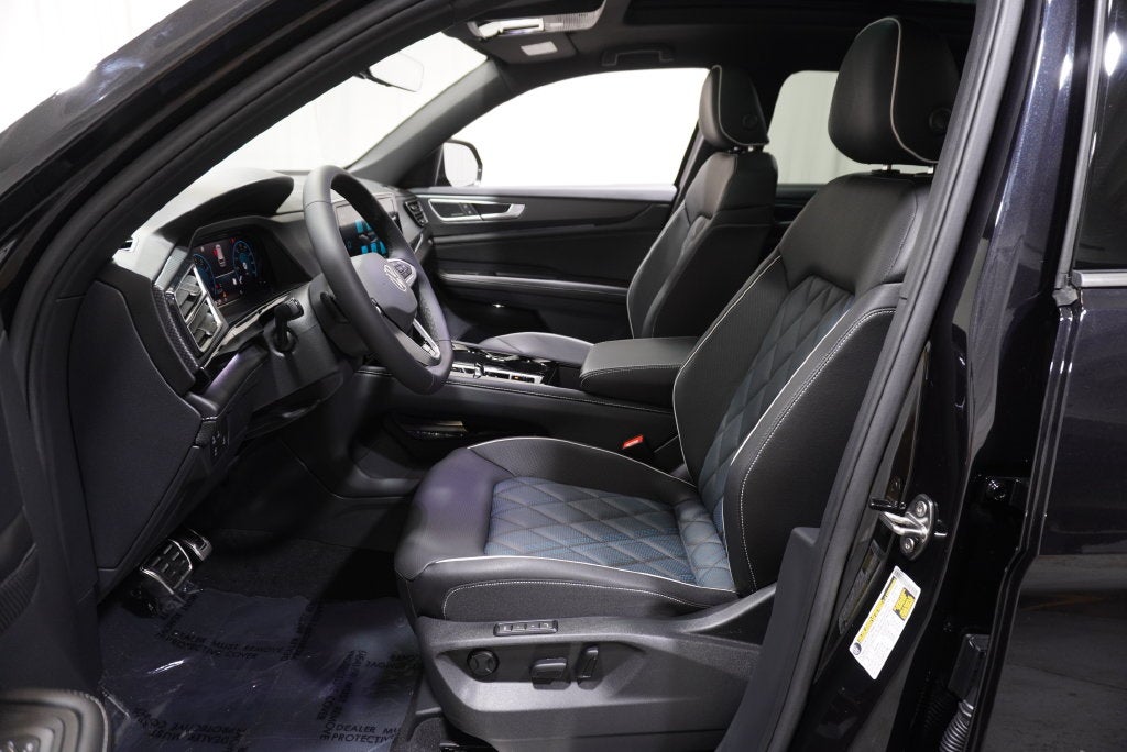 2026 Volkswagen Atlas Cross Sport SEL Premium R-Line